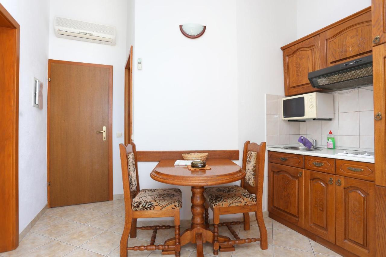 Apartments With A Parking Space Stanici, Omis - 2818 Tice Luaran gambar