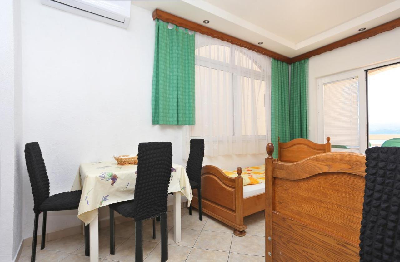 Apartments With A Parking Space Stanici, Omis - 2818 Tice Luaran gambar