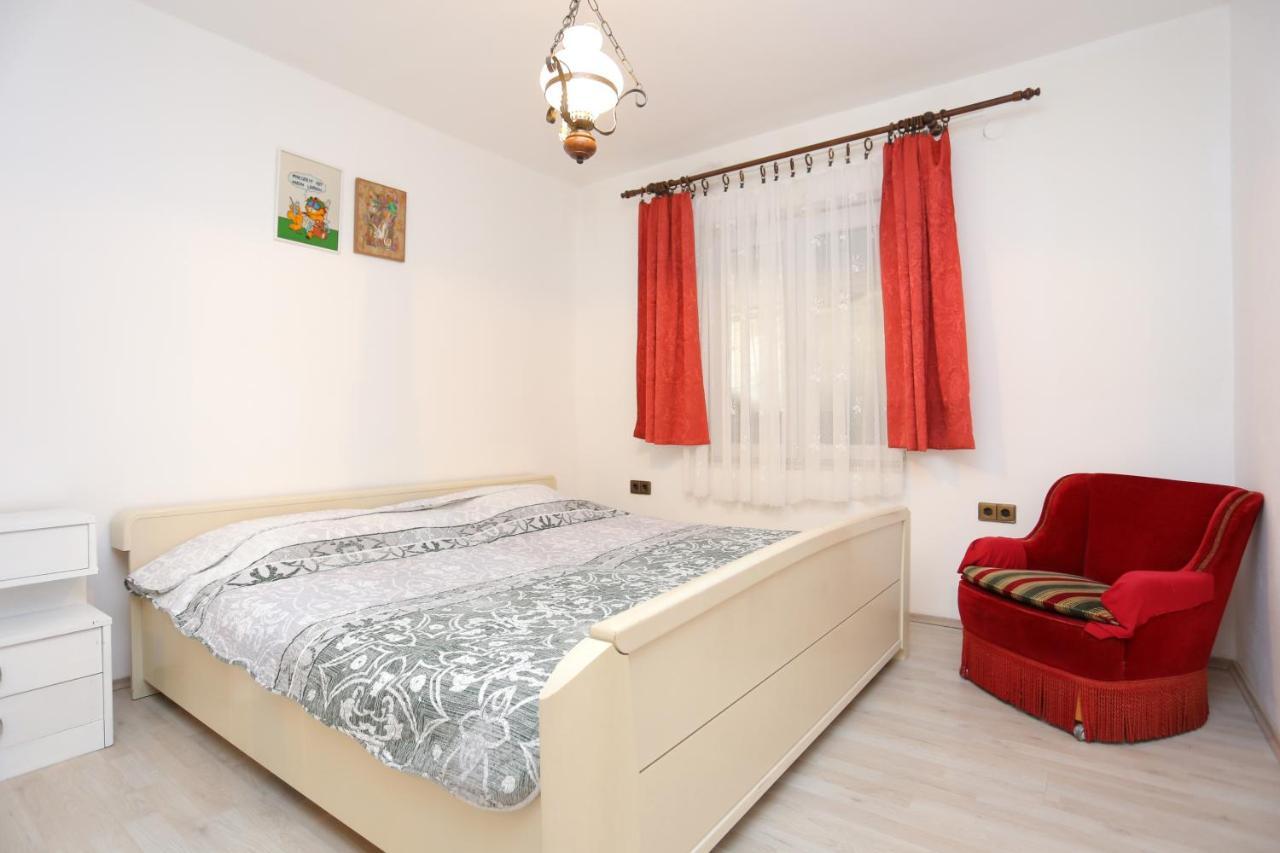 Apartments With A Parking Space Stanici, Omis - 2818 Tice Luaran gambar